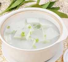 Braised Tofu with Nori in Clay Pot