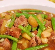 Stewed Spare Ribs with Green Beans and Potatoes