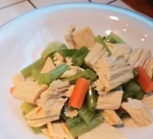 Celery with Yellow Skin Tofu Shreds