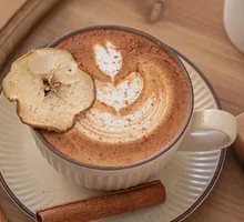 Apple Cinnamon Latte