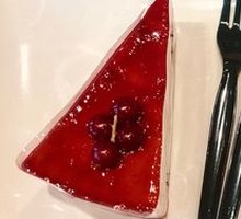 Pistachio Raspberry Cake