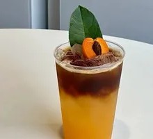 Yellow Apricot American