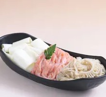 Cool Hot Pot Three Crisp