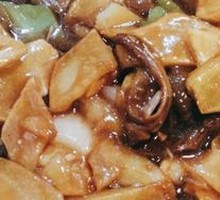 Stir-Fried Potato with Mixed Mushrooms