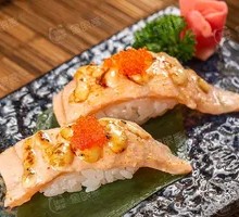 Grilled Eel with Amber Sauce Sushi