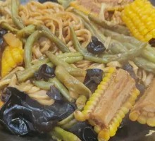 Braised Pork with Noodles