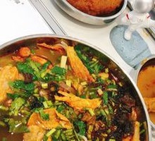 Snail Meat Bone Soup Rice Noodles