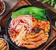 Spicy Chicken Feet with Rice Noodles