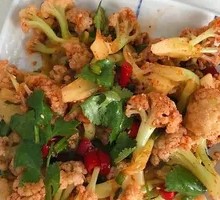 Cold-Pressed Cauliflower Salad