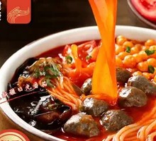 Tomato Chicken Meatball Rice Noodles