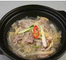 Sour Cabbage with Lamb