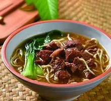 Braised Pork Hot Noodle Soup