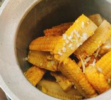 Creamy Clay Pot Corn