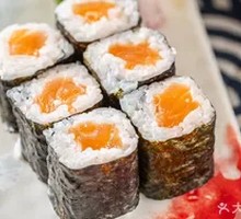 Cheese Salmon Roll