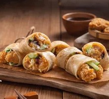 Beijing-style Fried Chicken Roll