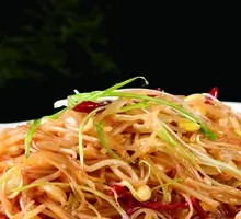 Bean Sprout Stir-fried with Dried Tofu