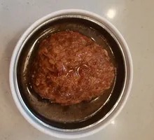 Braised Pork Meatballs with Hot Oil in Clay Pot