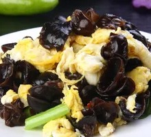 Scallion and Wood Ear Mushroom