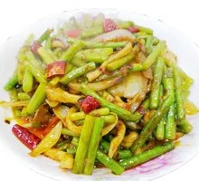 Stir-fried Garlic Shoots with Potato Strips