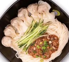 Shredded Pork and Mushroom Noodles Salad