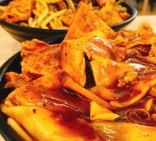 Chicken Kimchi Stir-Fried Noodles