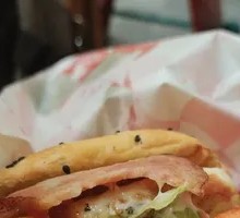 Bacon Egg Burger Chinese Style