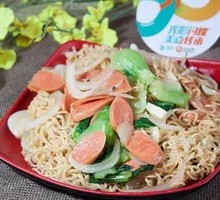 Stir-Fried Instant Noodles
