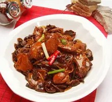 Stewed Chicken with Mushrooms