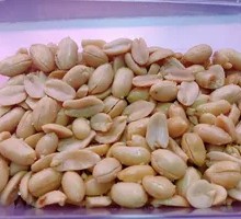 Salted Pepper Peanuts