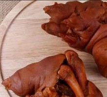 Vacuum-Packed Pig's Trotter