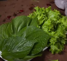 Perilla and Lettuce Medley