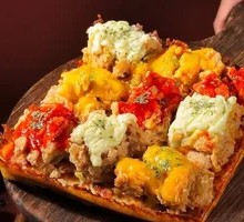 Detroit Rainbow Fried Chicken Pizza