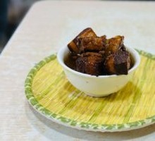 Preserved Pork with Sour Cabbage