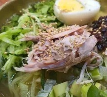 Han Yeon Hot and Cold Noodles