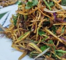 Stir-Fried Bean Sprouts with Three Threads