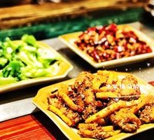 Spicy Chicken Wings with Mochi Crust