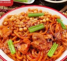 Beef and Tomato Fried Rice Noodles