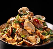 Spicy Stir-Fried Clams