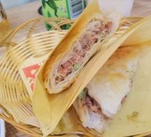 Tongguan Meat Sandwich