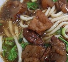 Beef tendon noodles
