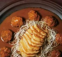 Sprout and Pork Ball Stew with Monkey Head Mushroom