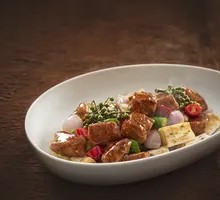 Black Garlic and Fresh Sichuan Pepper Wagyu Beef