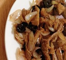 Scallion Stir-fried Boneless Pork
