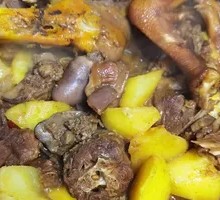 Braised Goose with Potatoes