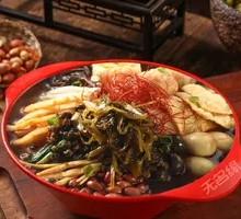 Old Jar Sichuan Sour Vegetable Noodles