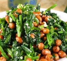 Pine Nut Spinach