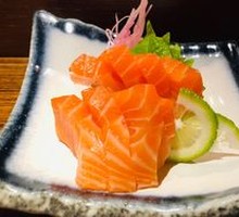 Salmon Three-Flavor Sushi Platter