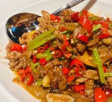 Stir-Fried Beef with Yellow Onion