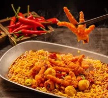 Braised Chicken Feet with Tiger Skin in Noodles