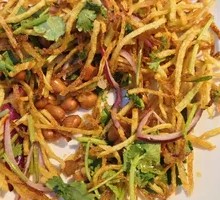 Stir-Fried Bean Sprouts with Three Threads